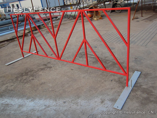 Red color powder coated crowd barriers