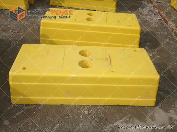 Yellow Plastic Base temporary fencing China
